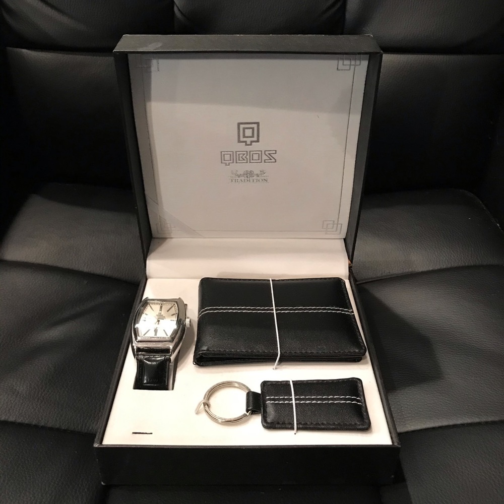 QBOS Watch, Wallet & Key Chain Gift Set